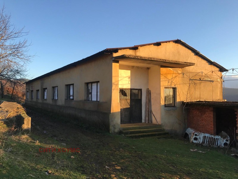 Продава СКЛАД в област Кърджали, с. Орлица - 280 кв.м / 36 000 € » 70 409.88 лв., СИТИ ХОУМС
