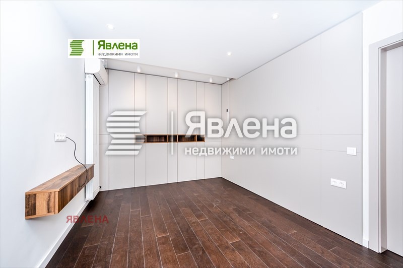 Продава 3-СТАЕН, гр. София, Център, снимка 8 - Aпартаменти - 48339383