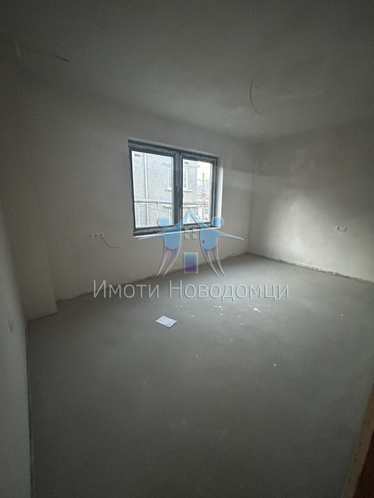 Na prodej  2 ložnice Šumen , 5-ti polk , 96 m2 | 65385775 - obraz [2]