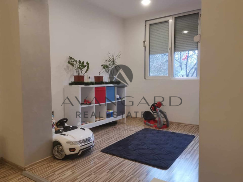 For Sale  3 bedroom Plovdiv , Izgrev , 100 sq.m | 53873166 - image [9]