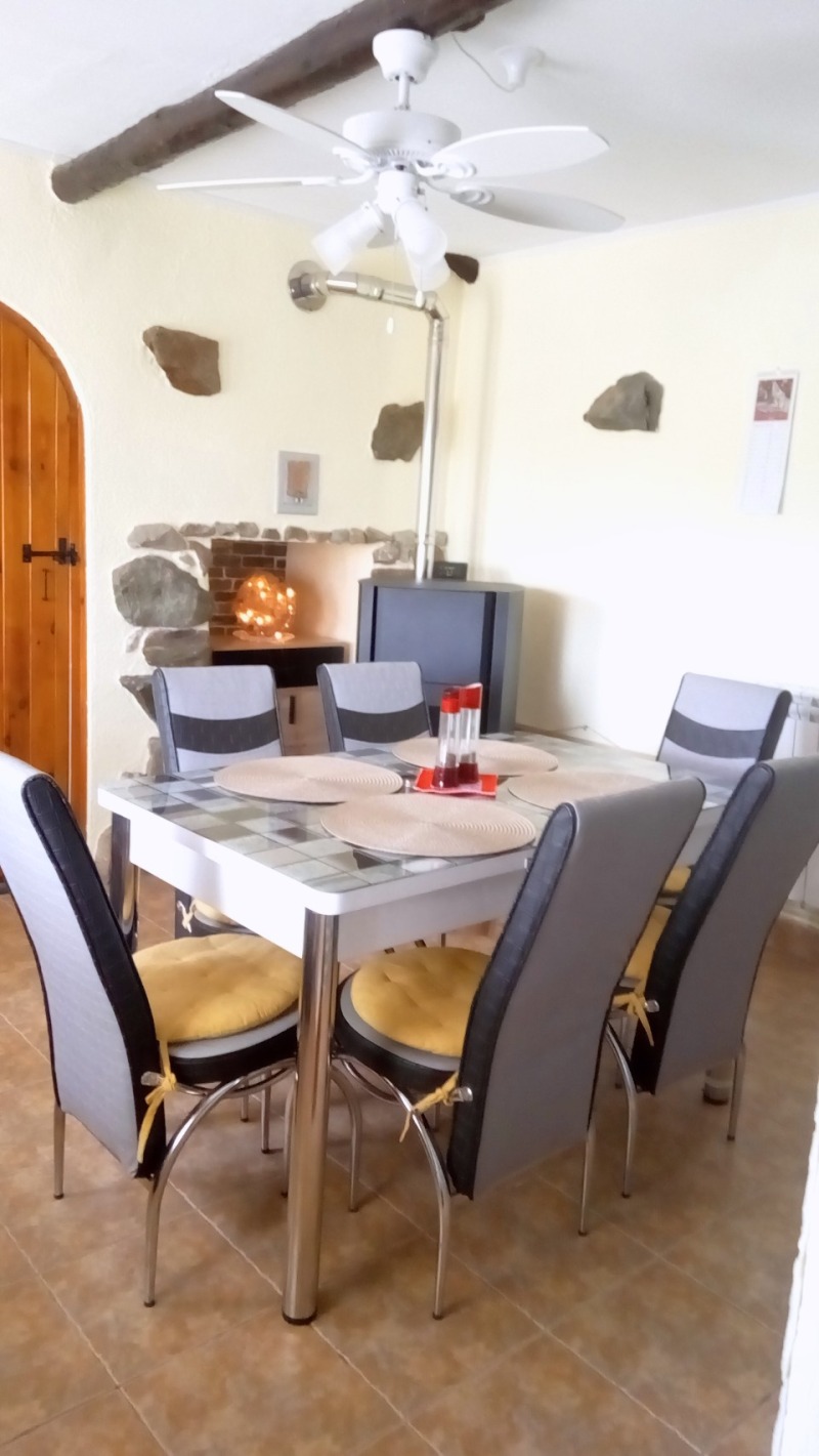 Продава КЪЩА, с. Радево, област Сливен, снимка 4 - Къщи - 52780045