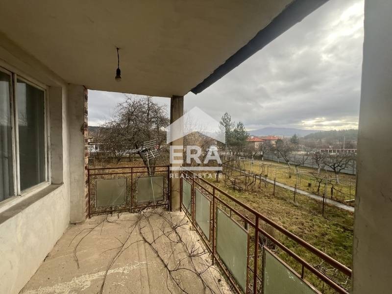 Продава КЪЩА, с. Долна Диканя, област Перник