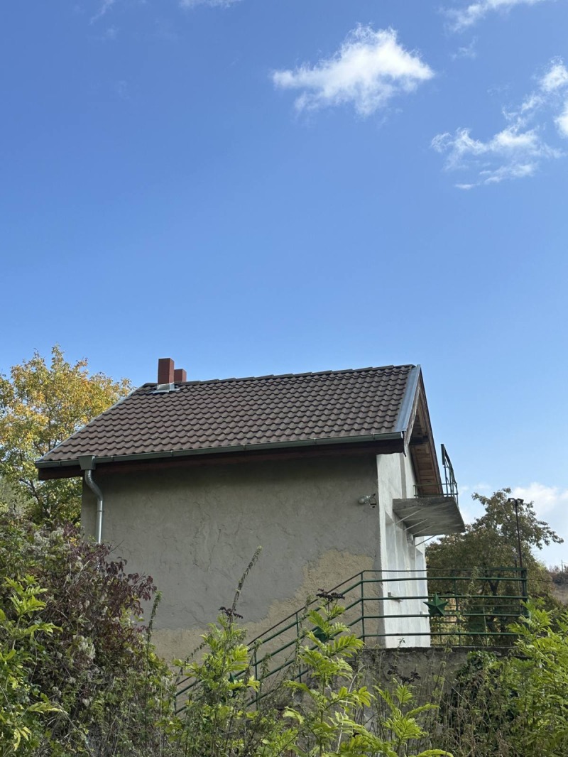 Продава ВИЛА, гр. Шумен, м-т Под Манастира, снимка 6 - Вили - 52411110