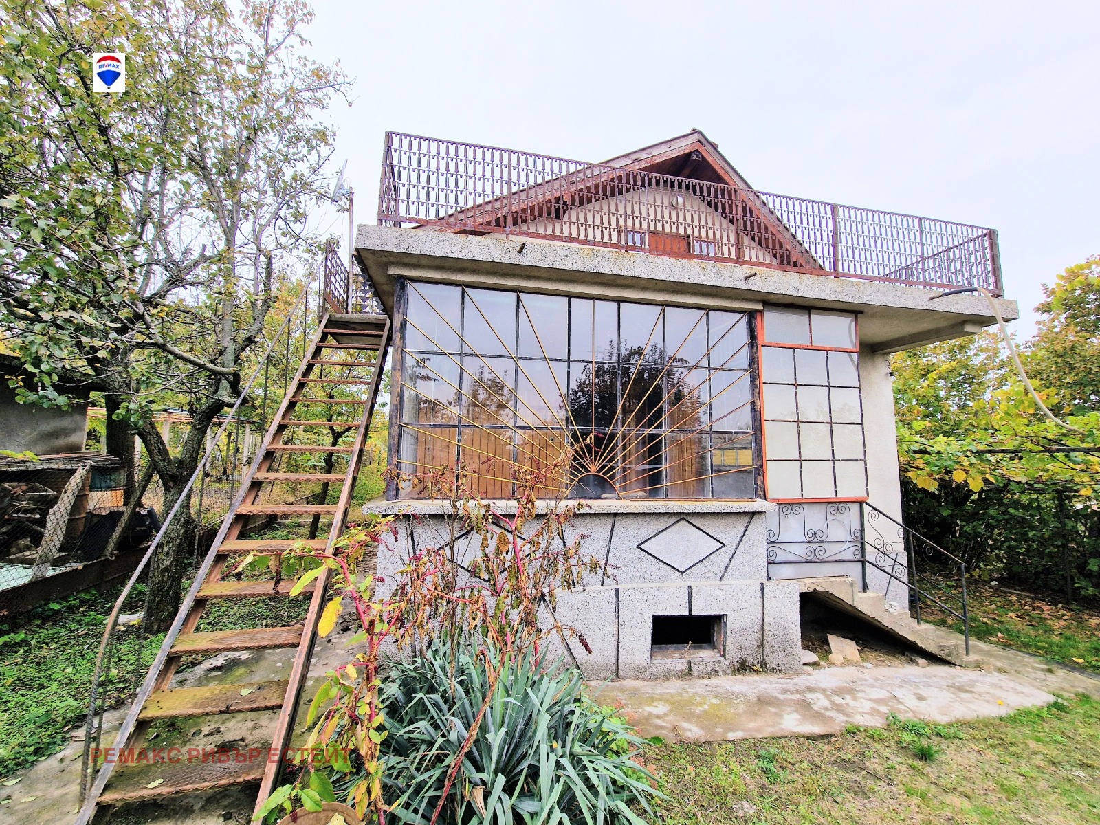 Продава ВИЛА, гр. Русе, Долапите, снимка 2 - Вили - 52166253