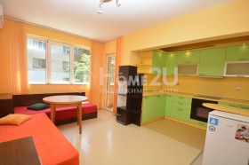 Studio Okrażna bolnica-Generali, Warna