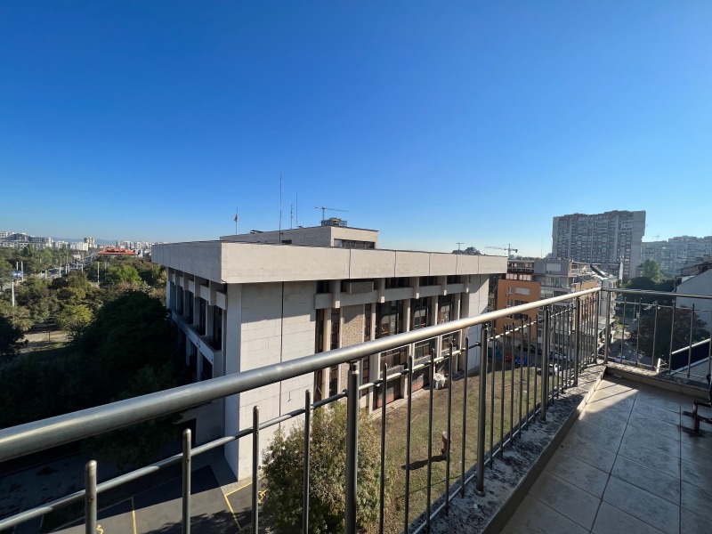 Продаја  2 спаваће собе Софија , Зона Б-19 , 168 м2 | 46110139
