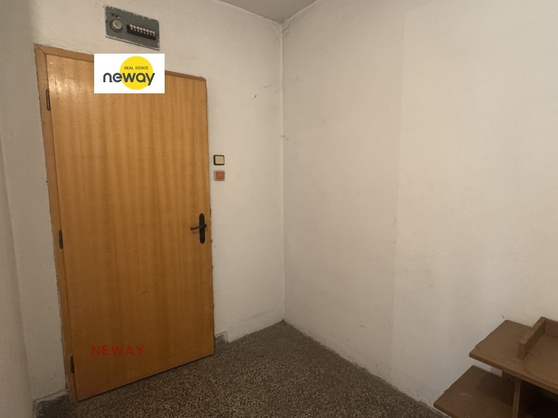 Продава  3-стаен град Плевен , Широк център , 98 кв.м | 71820826 - изображение [2]