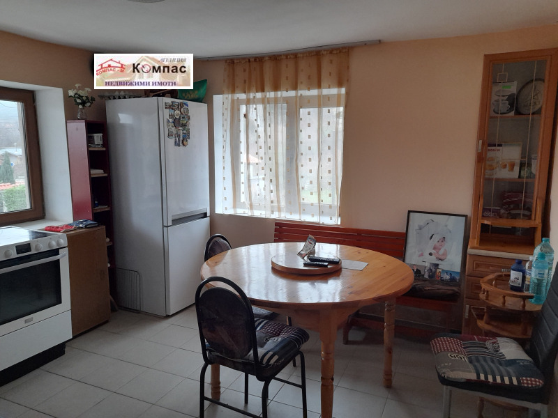 Te koop  Huis regio Plovdiv , Galabovo , 104 m² | 37201731 - afbeelding [2]