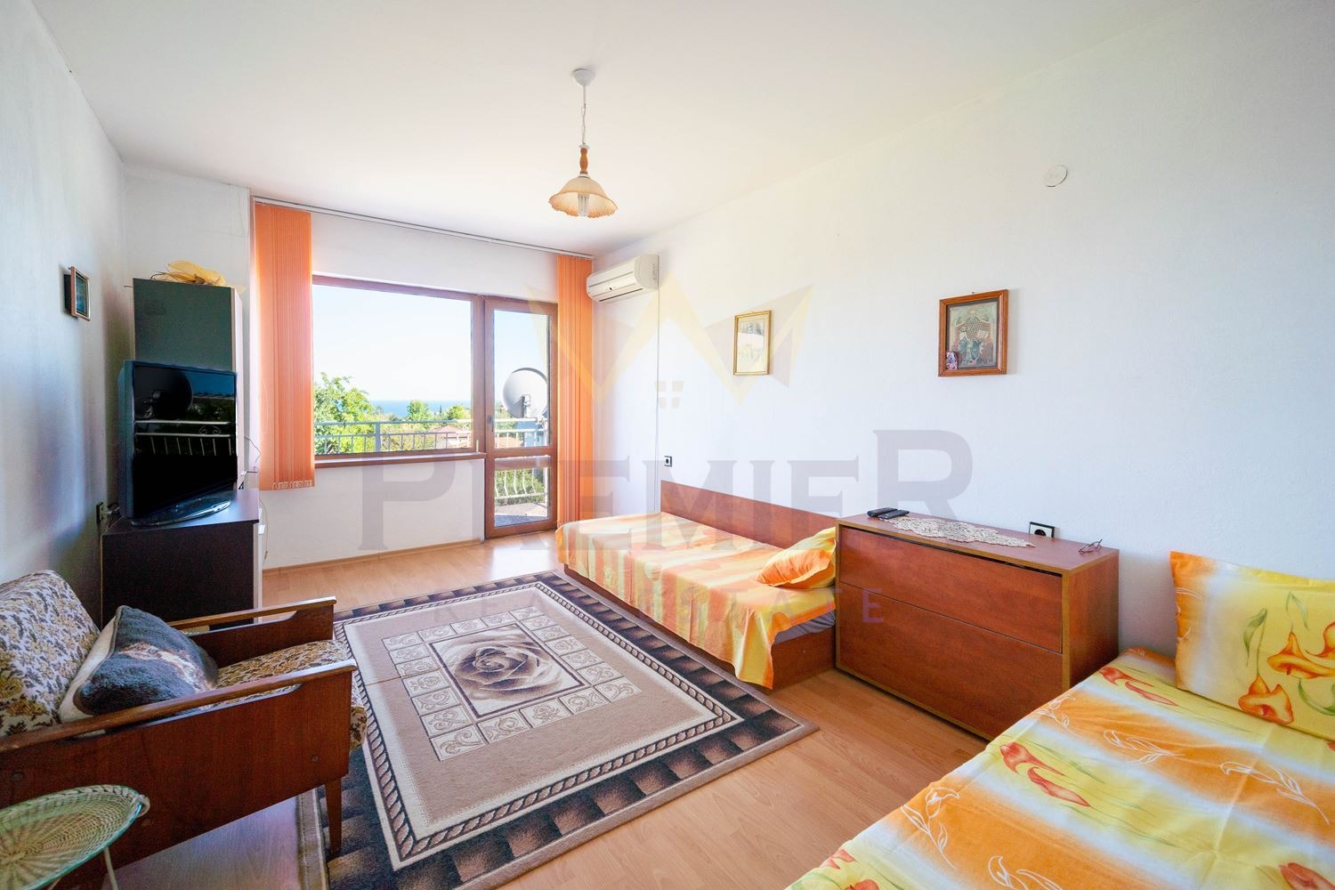 Продава КЪЩА, гр. Балчик, област Добрич, снимка 8 - Къщи - 54111318