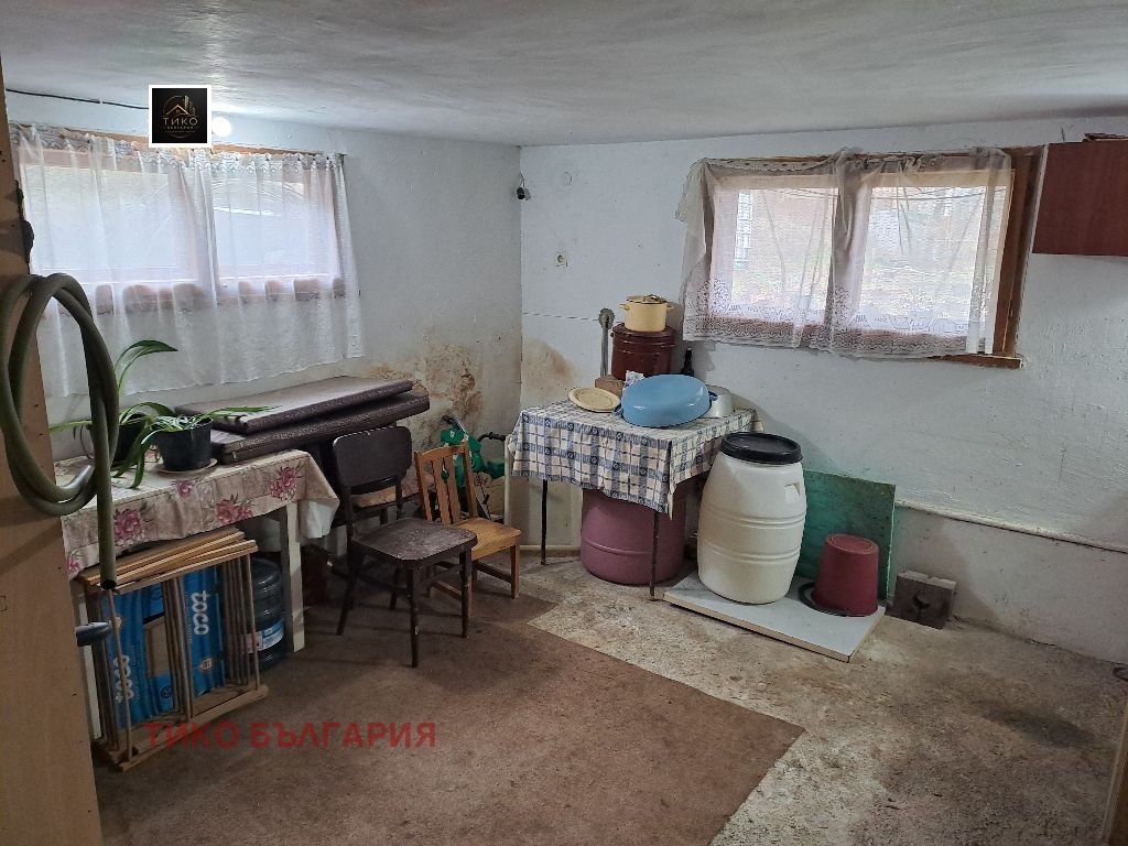 Продава КЪЩА, с. Гълъбник, област Перник, снимка 8 - Къщи - 55100896