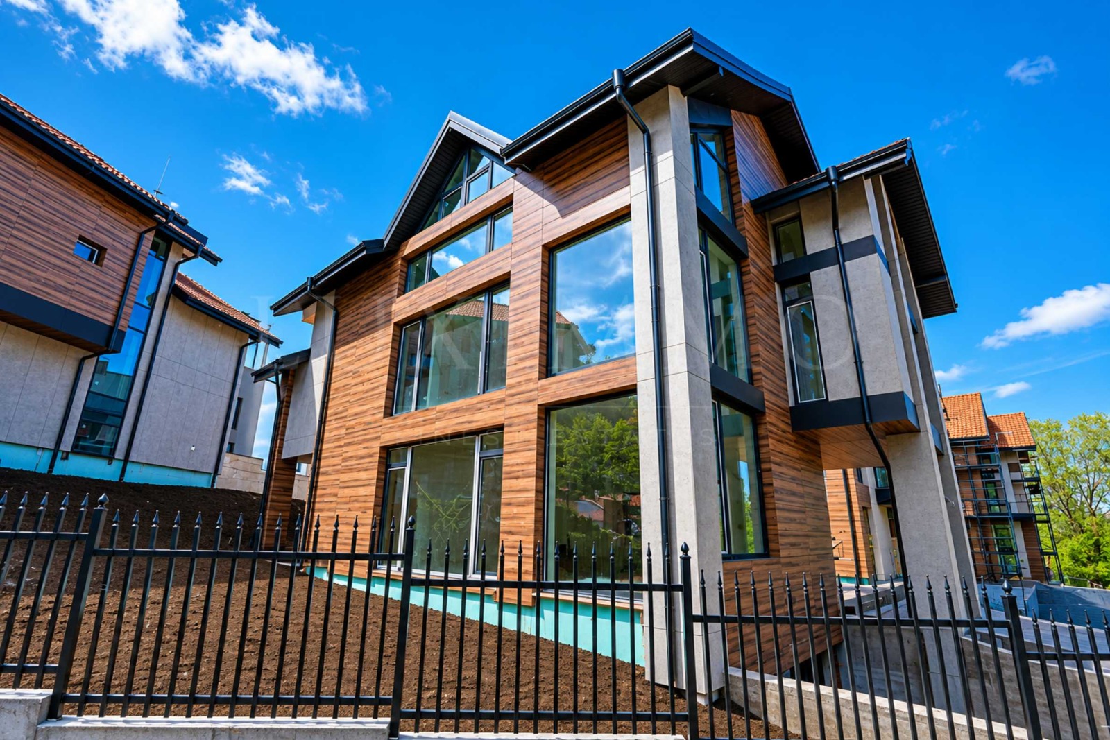 Продава КЪЩА, гр. София, Драгалевци, снимка 2 - Къщи - 55903397
