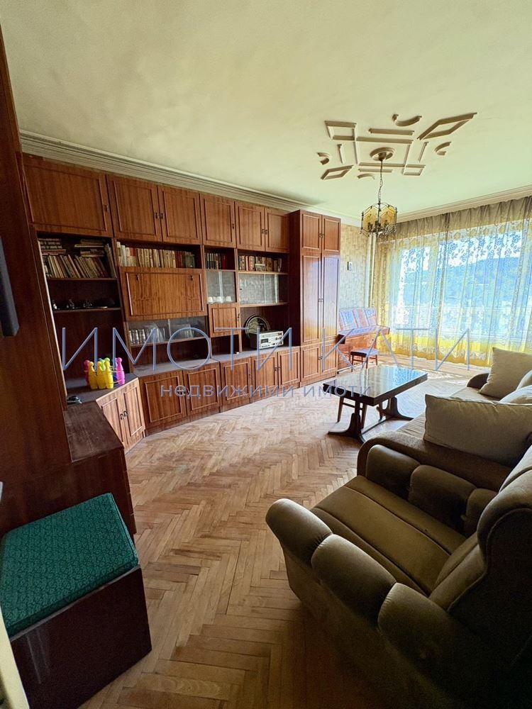 На продаж  1 спальня Перник , Център , 58 кв.м | 75932727 - зображення [2]