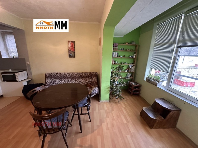 Myytävänä  2 makuuhuonetta Plovdiv , Vastanitšeski , 164 neliömetriä | 70224818 - kuva [2]