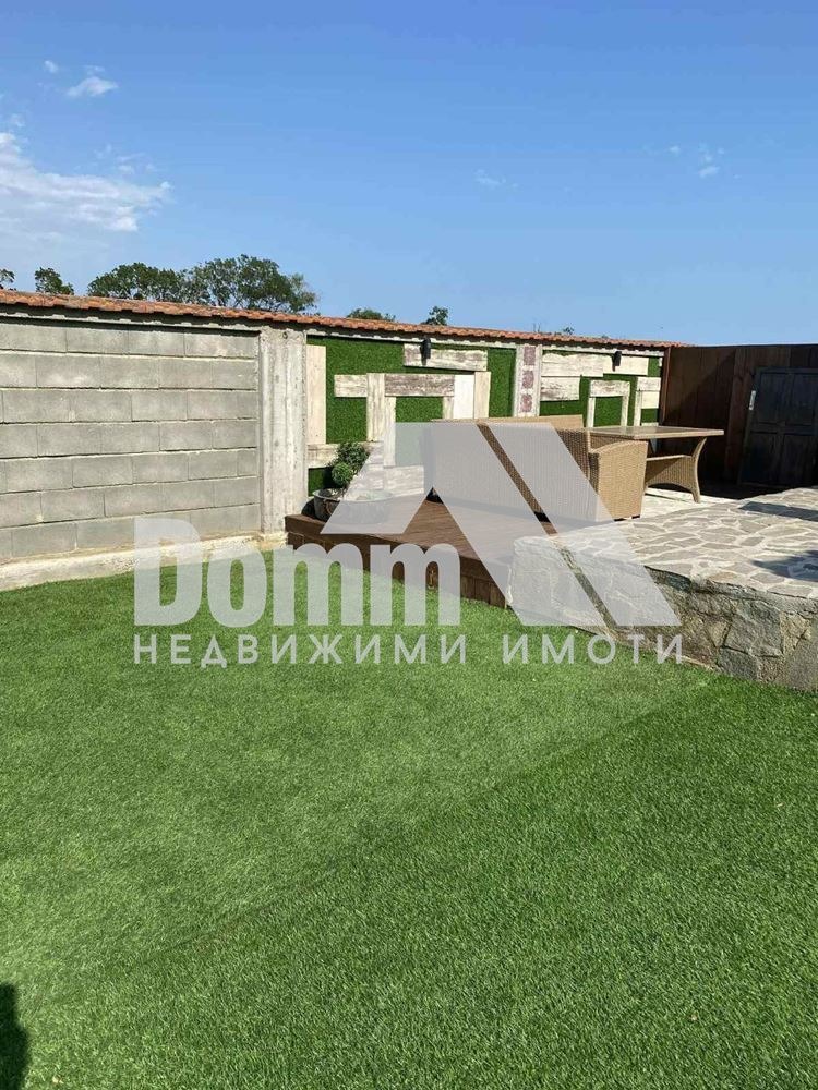 Продава КЪЩА, с. Стражица, област Добрич, снимка 17 - Къщи - 55301941