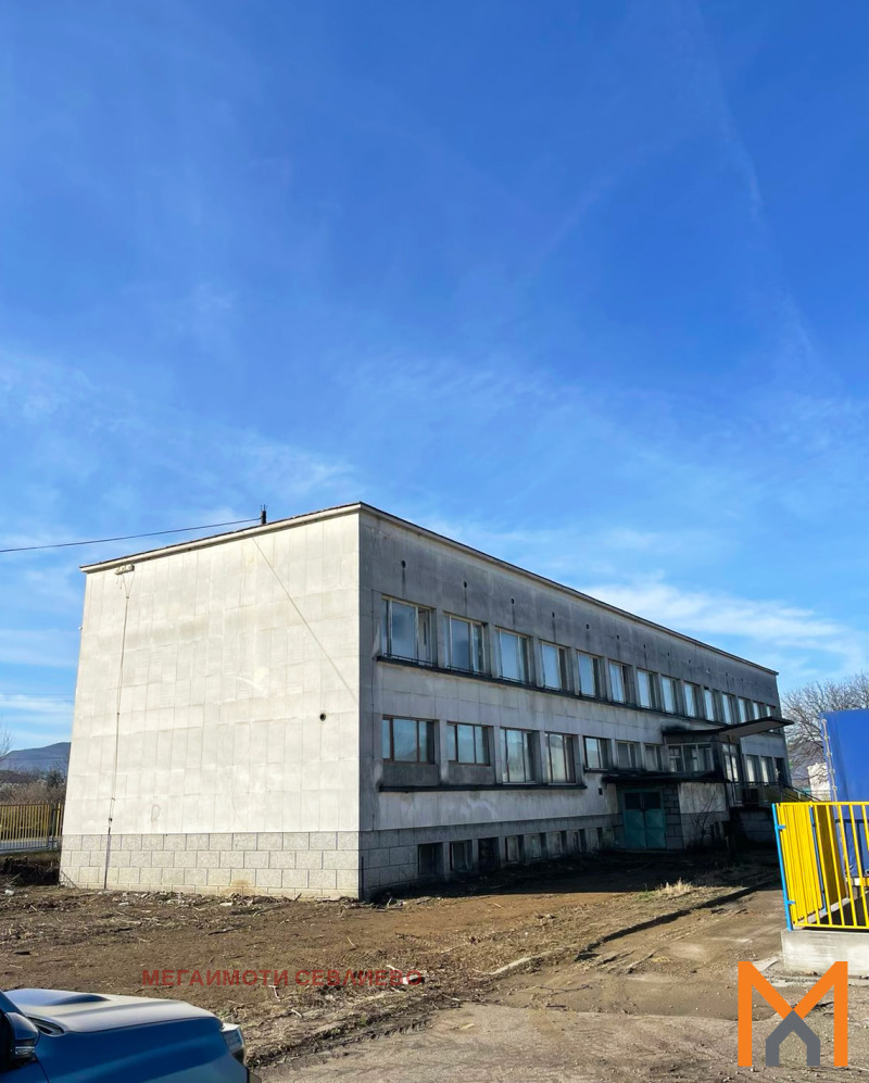 Продава БИЗНЕС ИМОТ, гр. Севлиево, област Габрово, снимка 4 - Други - 54081412