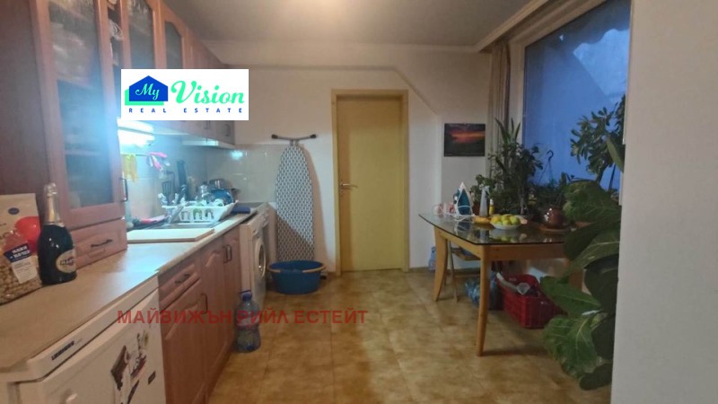 Na prodej  1 ložnice Sofia , Centar , 83 m2 | 70807453 - obraz [6]