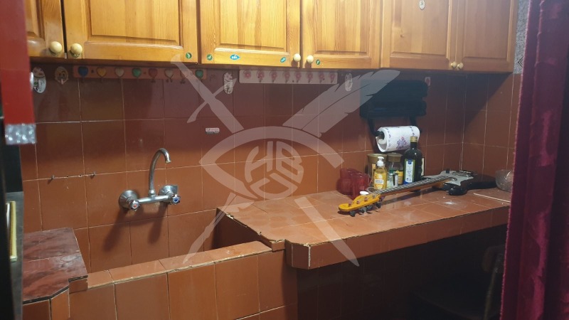 Продава 3-СТАЕН, гр. Бургас, Възраждане, снимка 2 - Апартаменти - 53485487