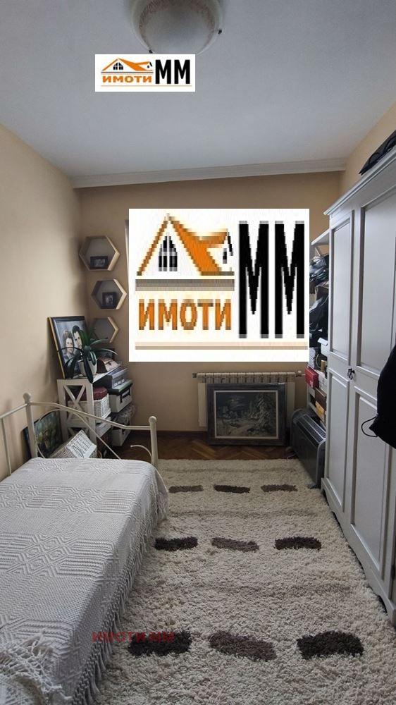 Продава МНОГОСТАЕН, гр. Пловдив, Прослав, снимка 12 - Апартаменти - 52729422