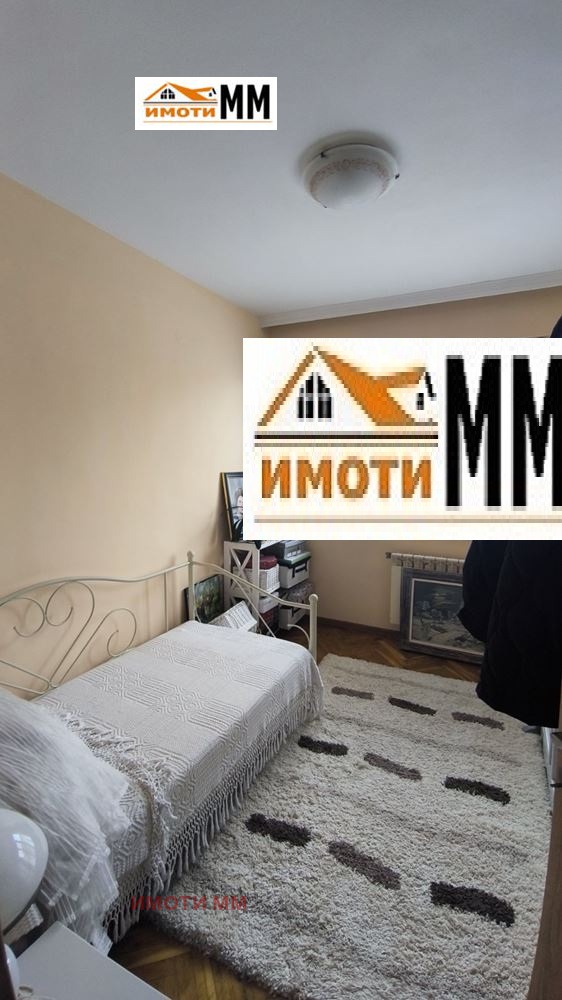 Продава МНОГОСТАЕН, гр. Пловдив, Прослав, снимка 13 - Апартаменти - 52729422