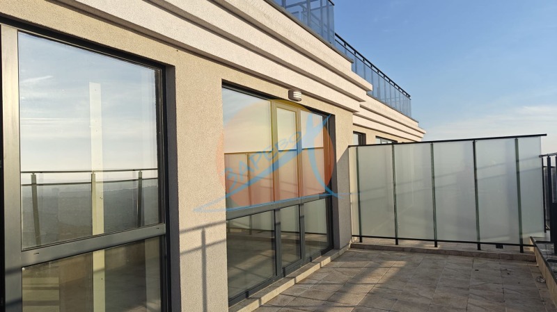 Продава МНОГОСТАЕН, гр. Бургас, Център, снимка 3 - Апартаменти - 48773005