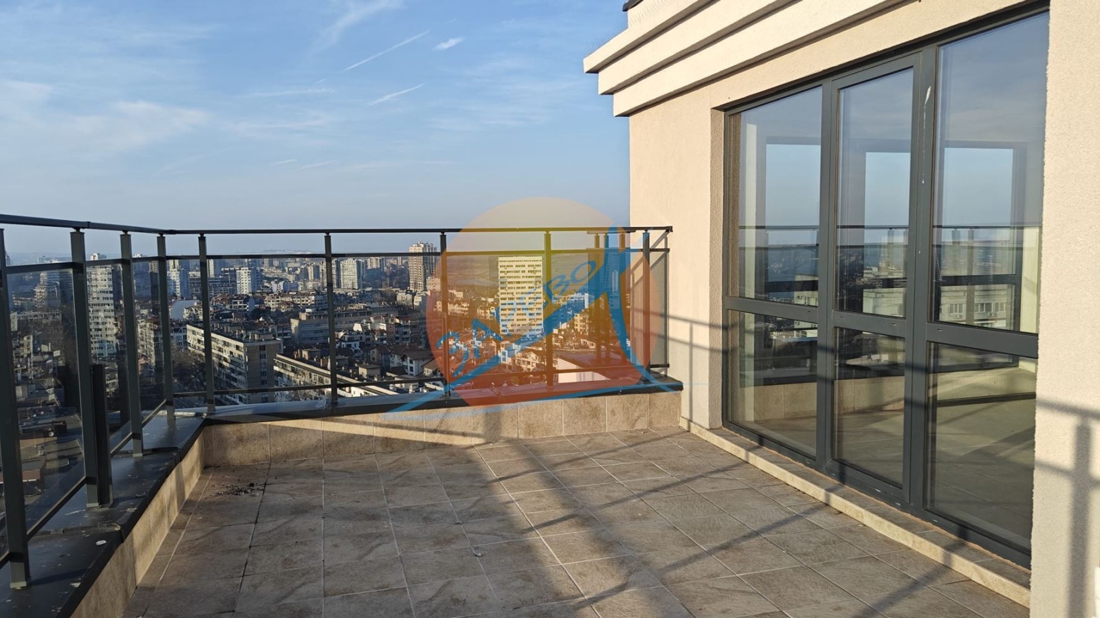 Продава МНОГОСТАЕН, гр. Бургас, Център, снимка 6 - Апартаменти - 48773005