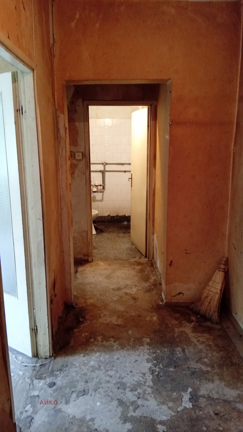 En venta  Estudio Pernik , Iztok , 41 metros cuadrados | 36459961 - imagen [4]