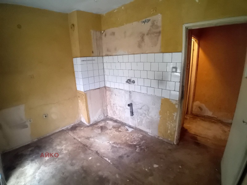 En venta  Estudio Pernik , Iztok , 41 metros cuadrados | 36459961 - imagen [3]