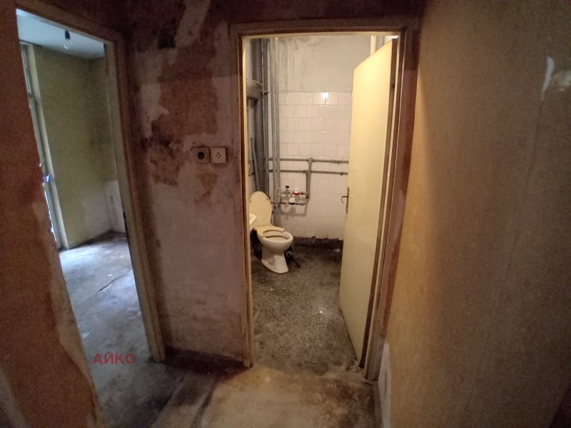 En venta  Estudio Pernik , Iztok , 41 metros cuadrados | 36459961 - imagen [6]
