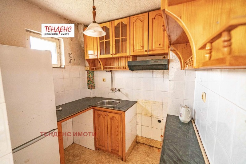 Продава 3-СТАЕН, гр. Кърджали, Център, снимка 12 - Aпартаменти - 49435336