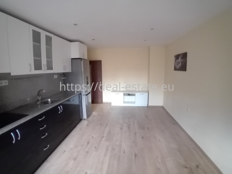 Продава  Многостаен град Благоевград , Еленово 2 , 85 кв.м | 87986343