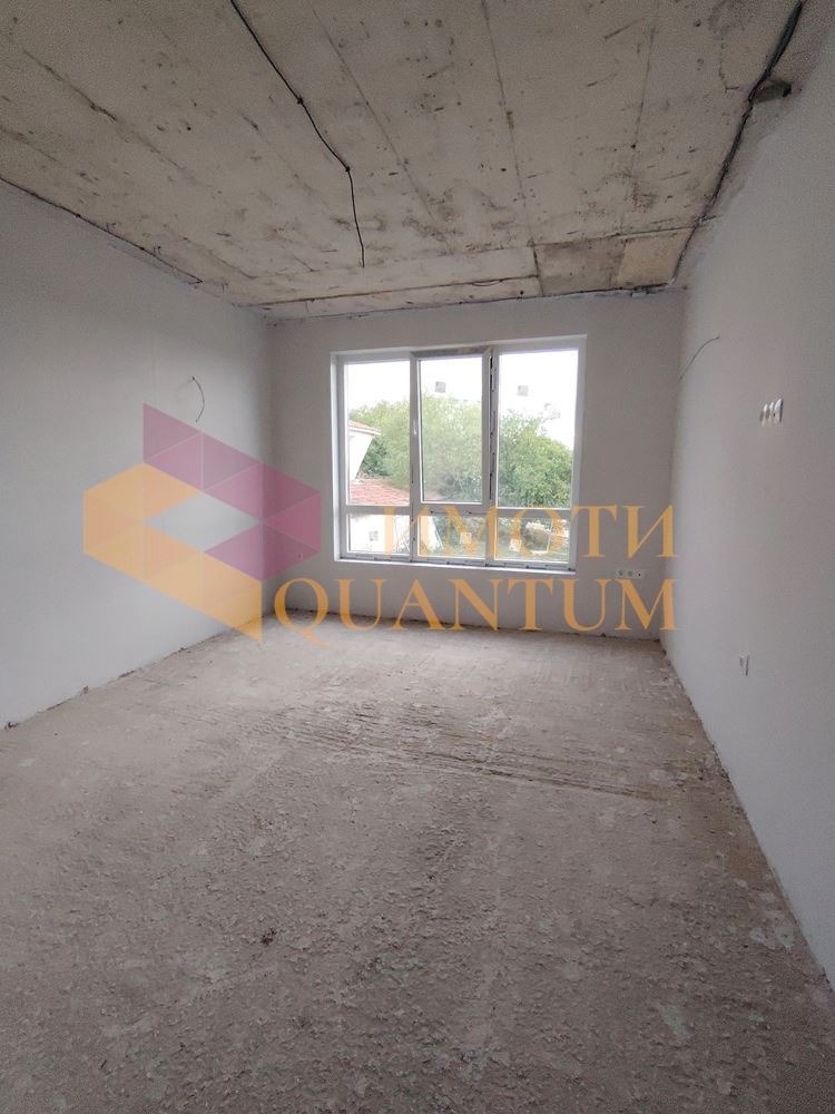 Продава КЪЩА, с. Яребична, област Варна, снимка 9 - Къщи - 56014194