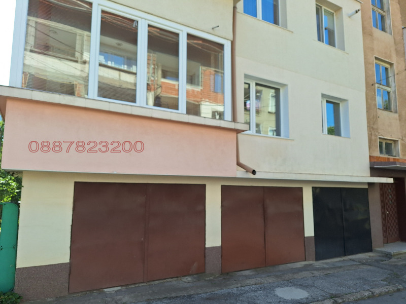 Продава 4-СТАЕН в град Монтана, Идеален център - 130 кв.м / При запитване