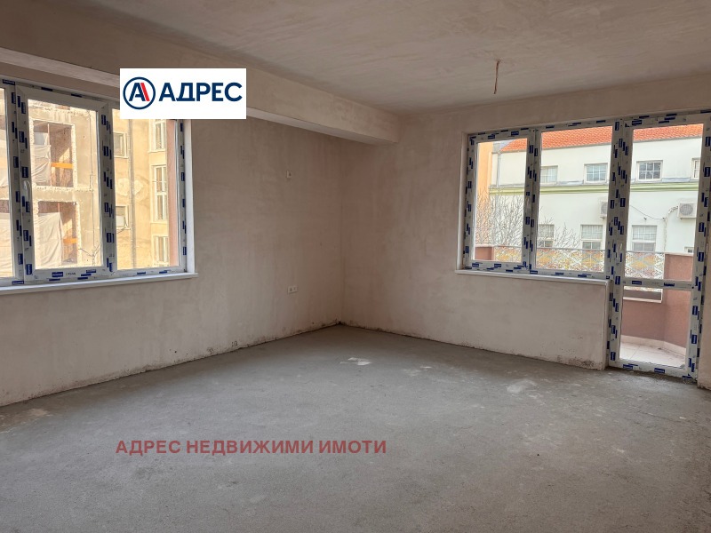 Продава МНОГОСТАЕН, гр. Стара Загора, Център, снимка 4 - Апартаменти - 52550349