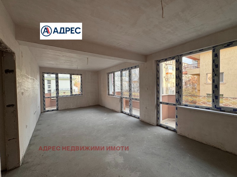 Продава МНОГОСТАЕН, гр. Стара Загора, Център, снимка 2 - Апартаменти - 52550349