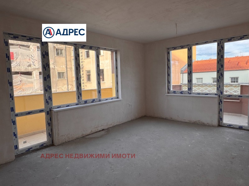 Продава МНОГОСТАЕН, гр. Стара Загора, Център, снимка 3 - Апартаменти - 52550349