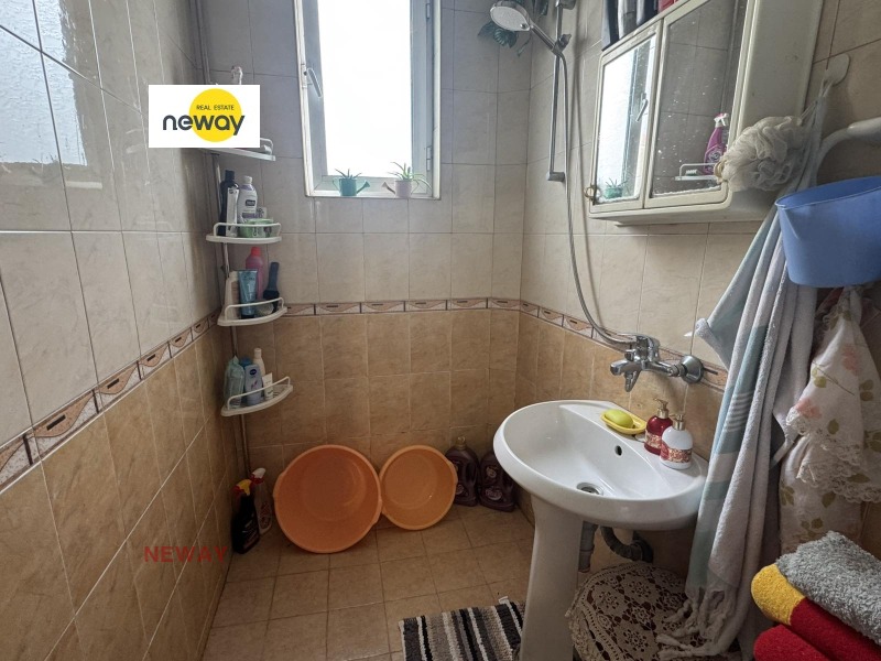 Продава ЕТАЖ ОТ КЪЩА, гр. Плевен, Мара Денчева, снимка 12 - Етаж от къща - 52210981