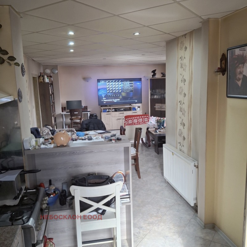 Продава КЪЩА, гр. София, с. Владая, снимка 2 - Къщи - 52547185