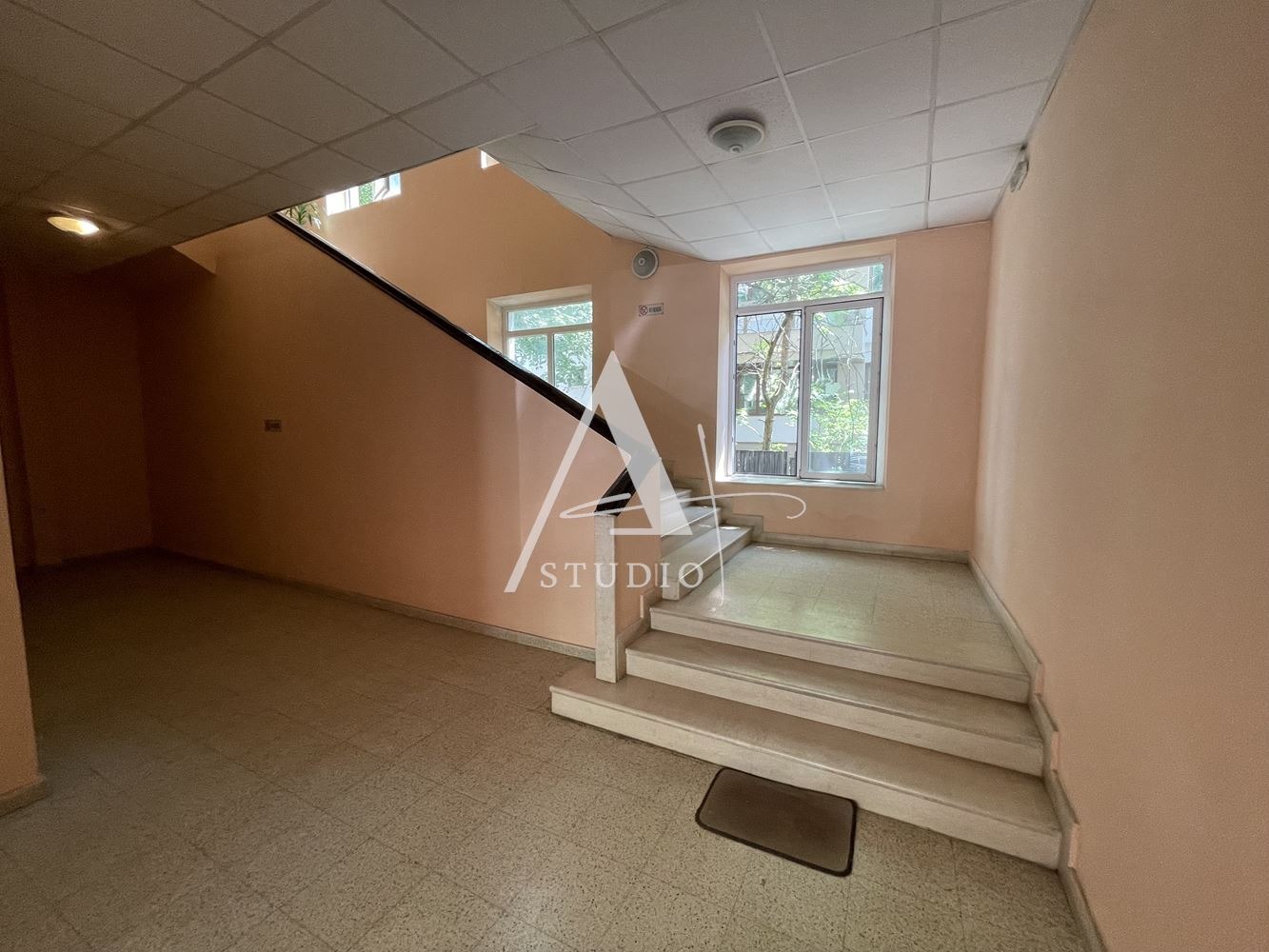 Продава ОФИС, гр. София, Летище София, снимка 3 - Офиси - 55686276