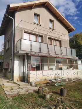 Продажба на имоти в с. Кленовик, област Перник - изображение 3 