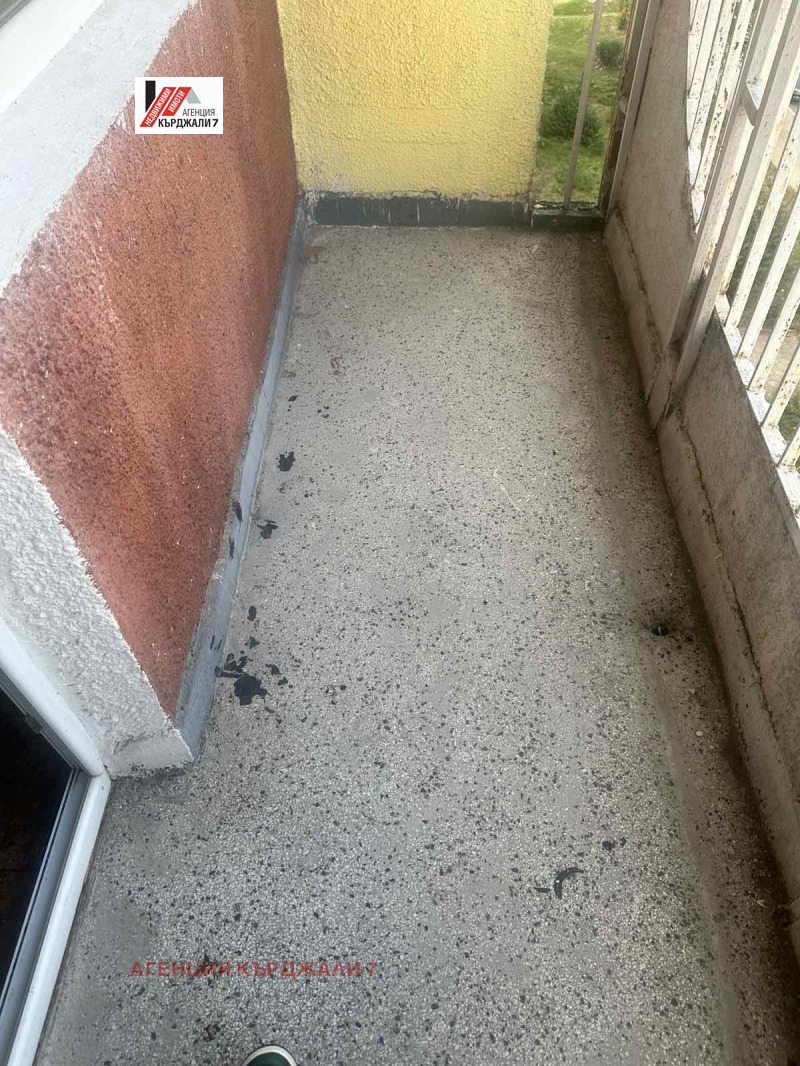 Продава МНОГОСТАЕН, гр. Кърджали, Възрожденци, снимка 5 - Апартаменти - 52277323