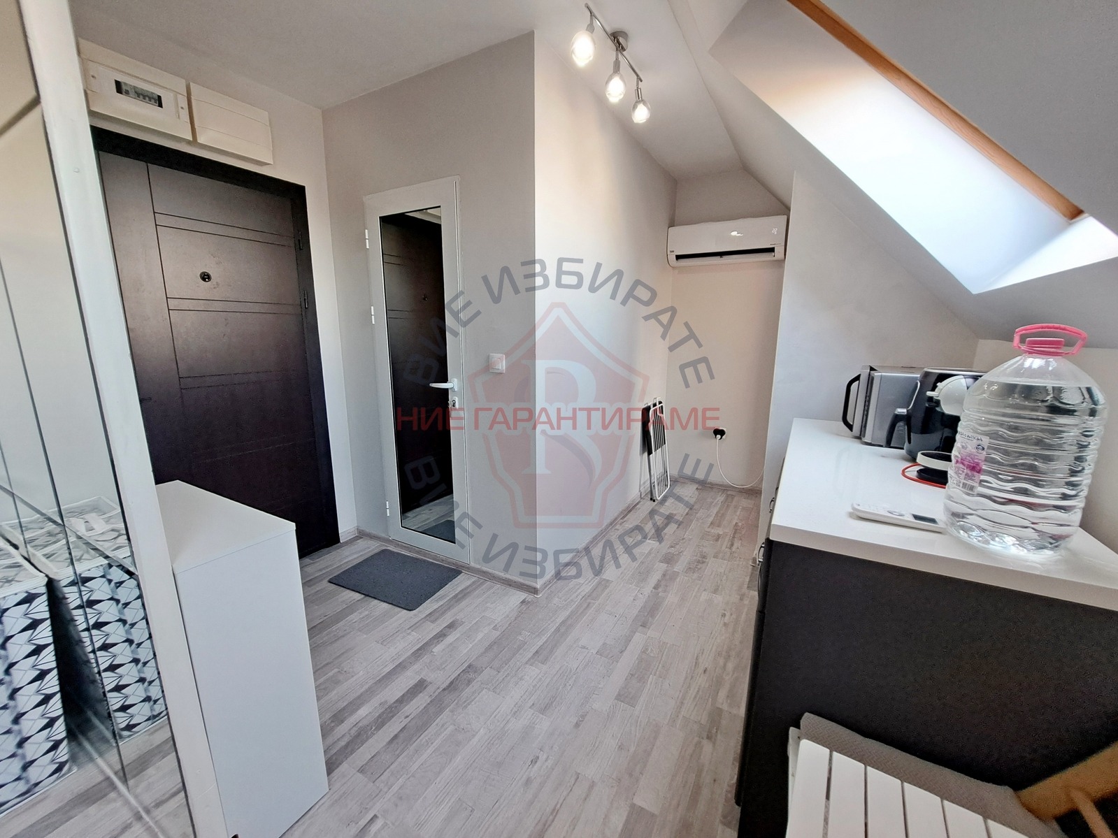 Продава 1-СТАЕН, гр. Варна, Колхозен пазар, снимка 2 - Апартаменти - 54255701