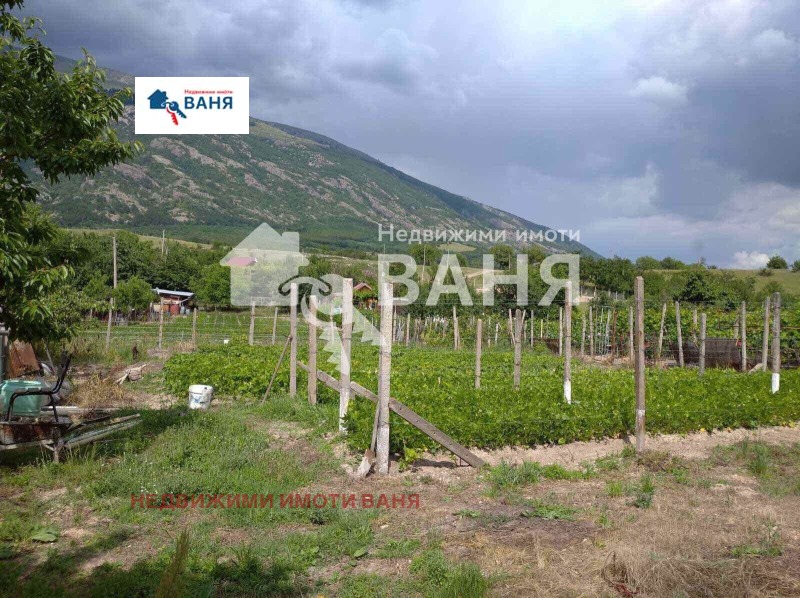 Продава ЗЕМЕДЕЛСКА ЗЕМЯ в област Пловдив, гр. Карлово - 0.76 дка / 10 225.84 € » 20 000 лв., НЕДВИЖИМИ ИМОТИ ВАНЯ