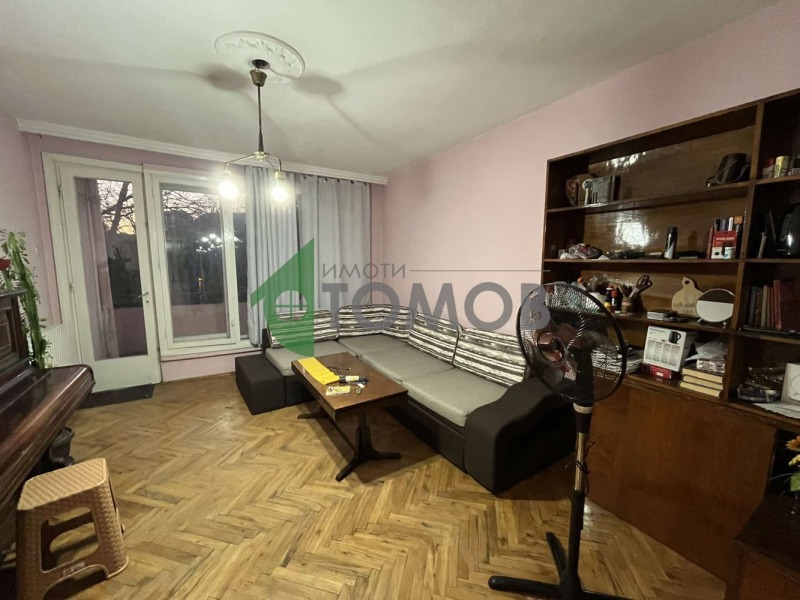 Продава 4-СТАЕН, гр. Шумен, Добруджански, снимка 1 - Aпартаменти - 48108884