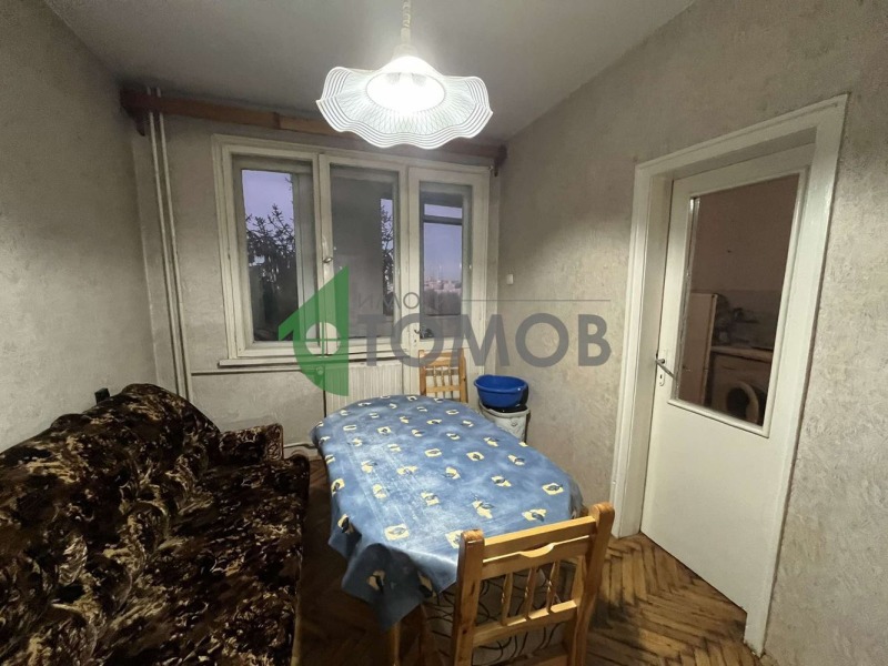 Продава 4-СТАЕН, гр. Шумен, Добруджански, снимка 3 - Aпартаменти - 48108884