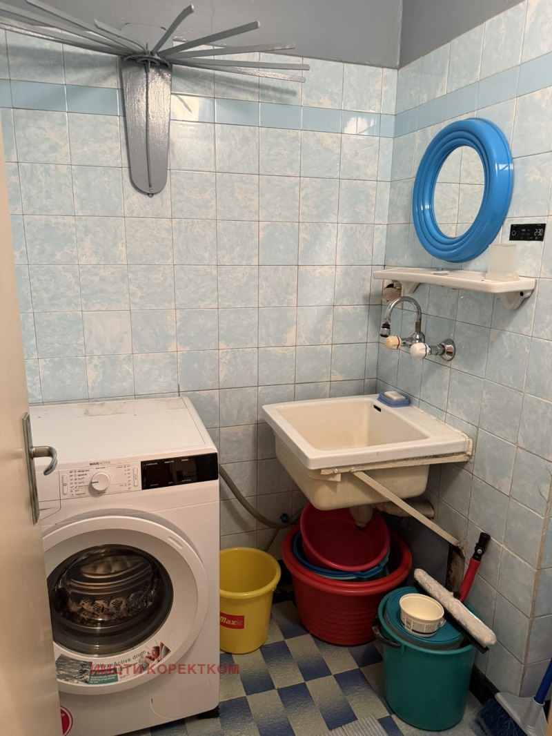 Te koop  3 slaapkamers Sofia , Ilinden , 130 m² | 18193209 - afbeelding [12]