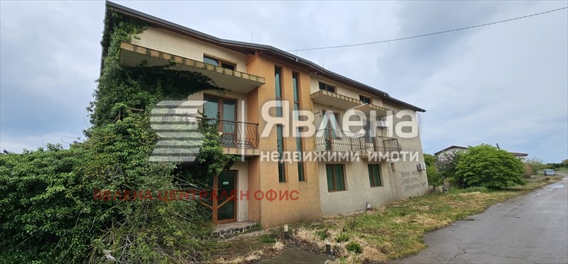 Продава ХОТЕЛ, с. Камен бряг, област Добрич