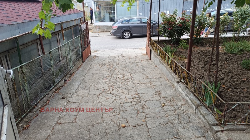 In vendita  Box auto Varna , Vinitsa , 30 mq | 50070919 - Immagine [2]