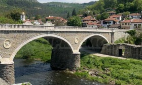 Ev Katı Asenov, Veliko Tarnovo 2