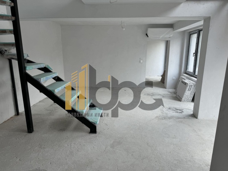 Till salu  2 sovrum Sofia , Borovo , 156 kvm | 40850774 - bild [5]