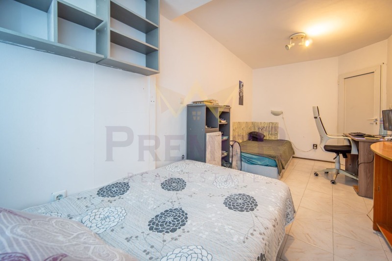 Продава  3-стаен град Варна , ВИНС-Червен площад , 79 кв.м | 12744010 - изображение [14]
